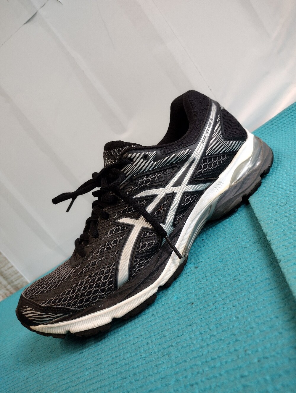 Asics Gel-Flux 4 Women's Black & Silver Running Sneaker 8.5